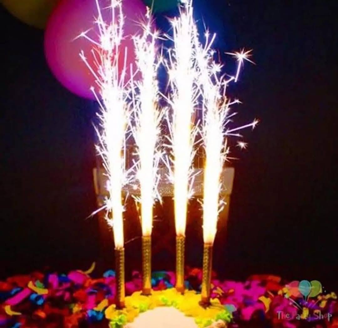 Birthday Candle Cake Gold sparkling candles - 1 Piece (6 inch)